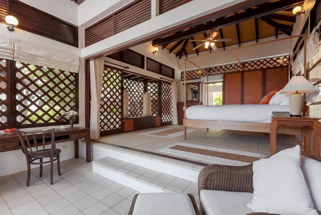 Baan Khunying - Secluded Phuket Beachfront Villa Rawai Room photo