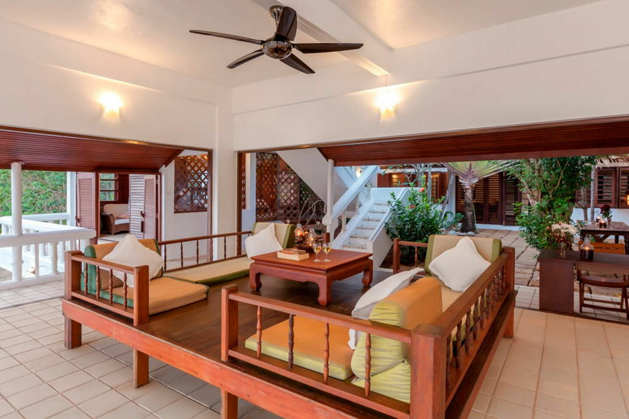 Baan Khunying - Secluded Phuket Beachfront Villa Rawai Exterior photo